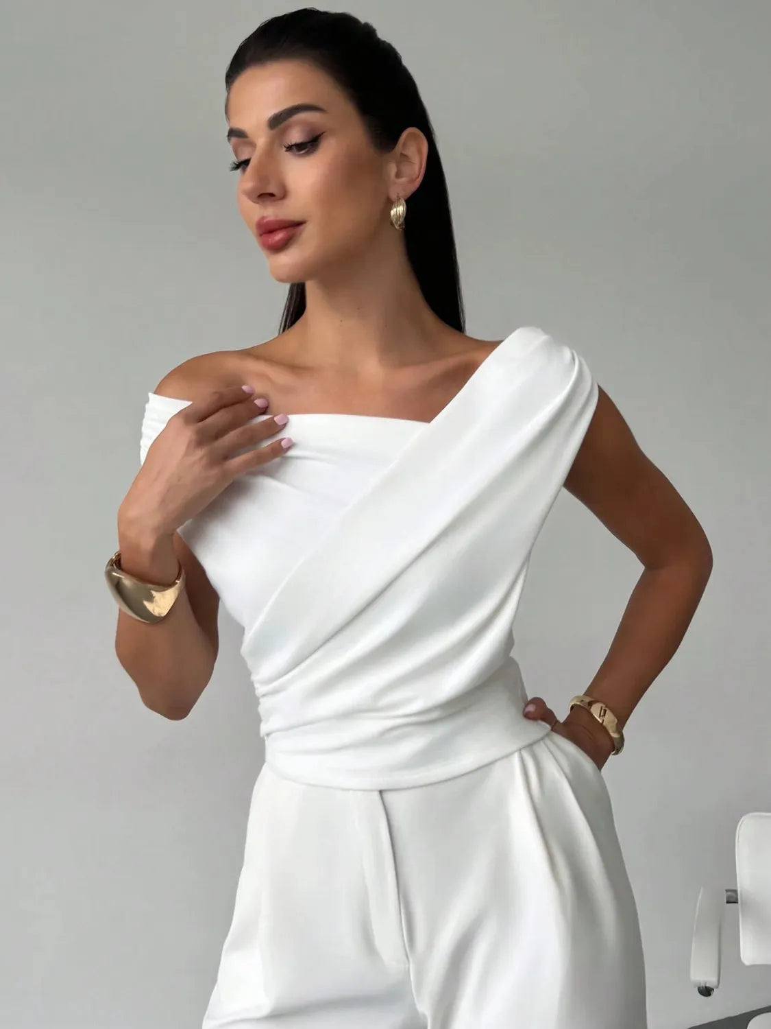 Asymmetrical Ruched Short Sleeve Top - Image 3