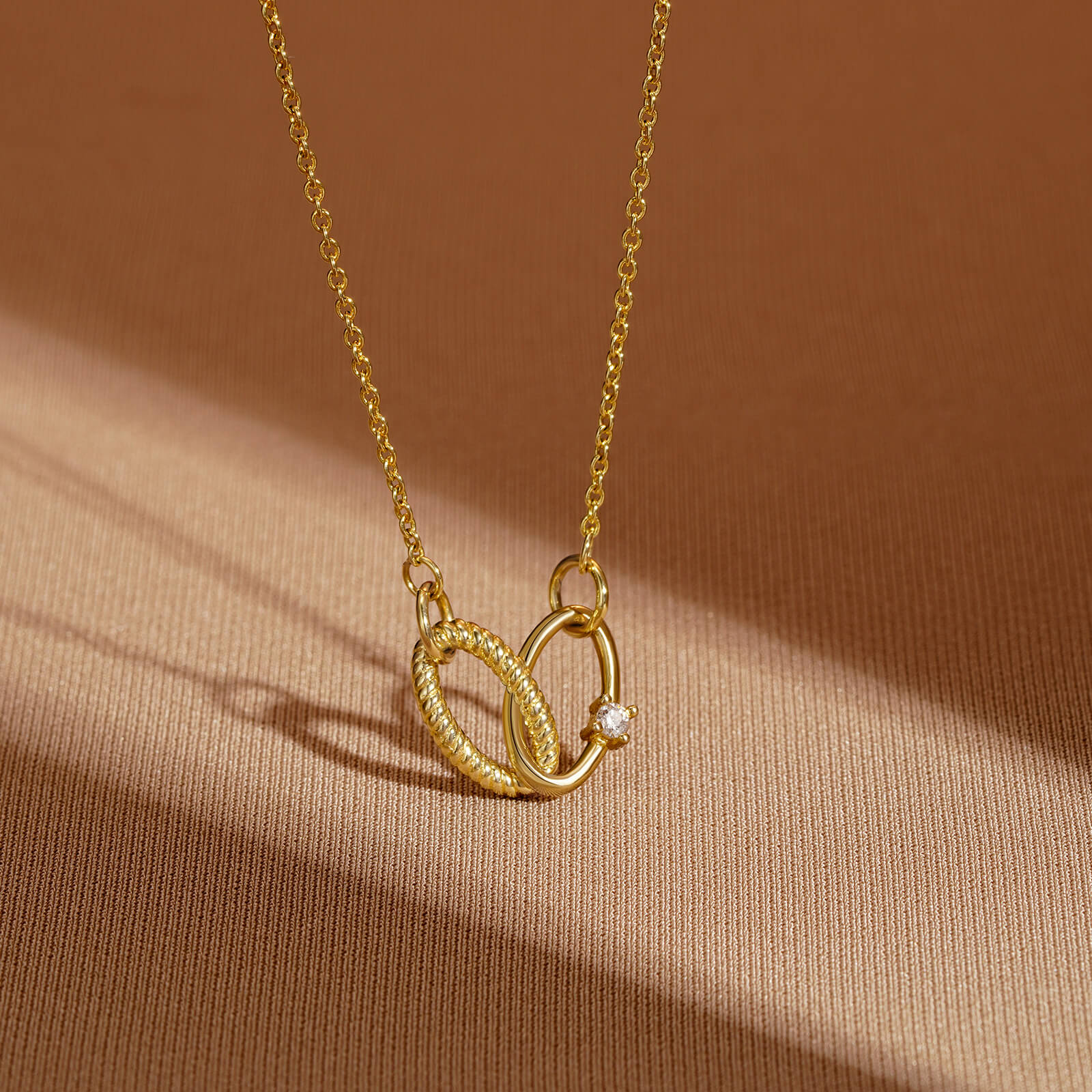 Double Oval Link Necklace - Image 3