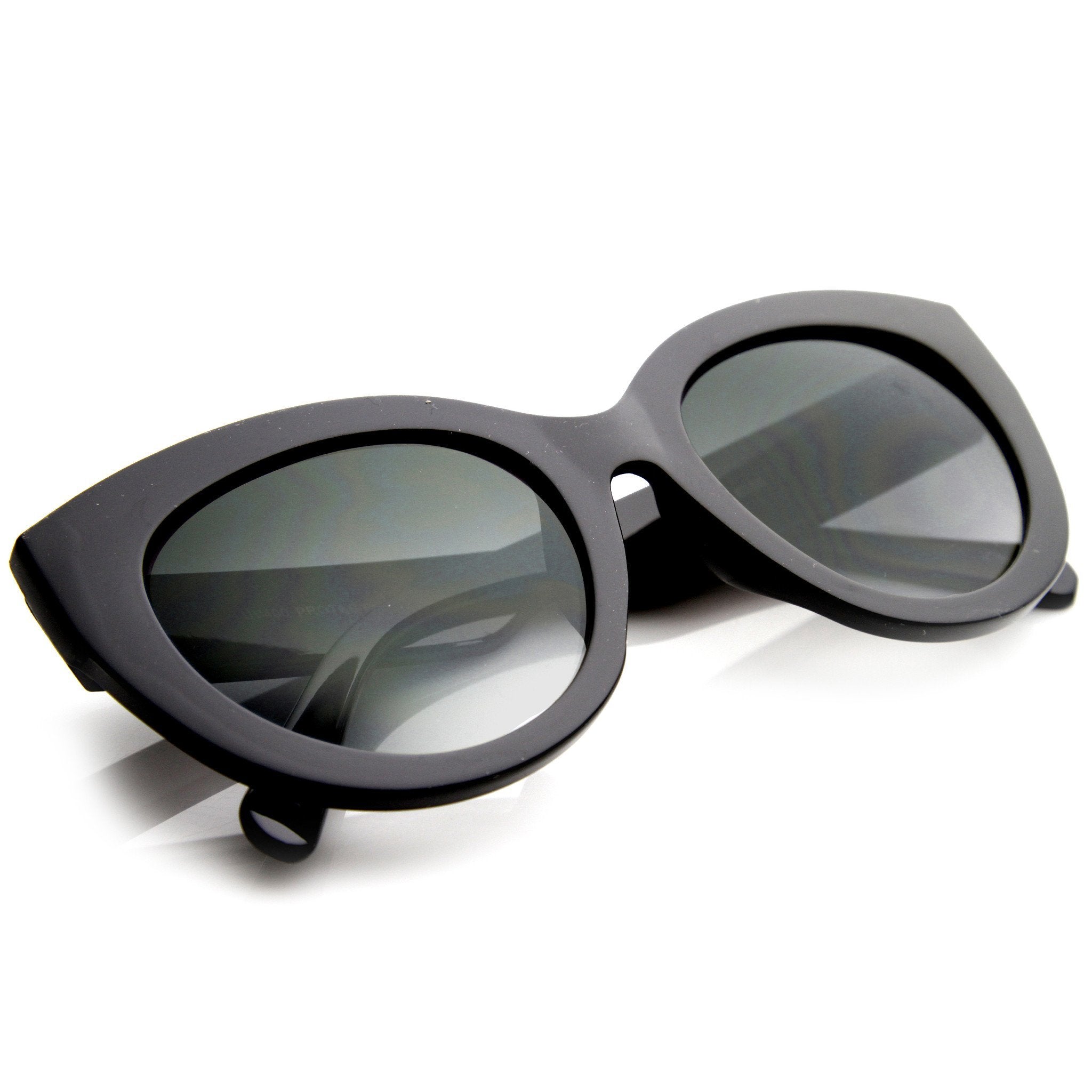 1950's Retro Oversize Cat Eye Sunglasses - Image 2