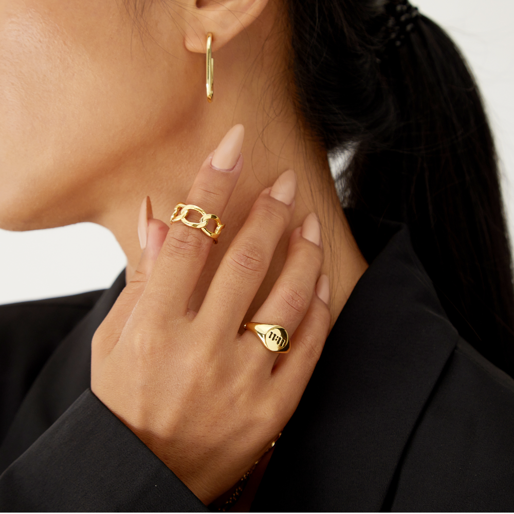 2Pcs Chunky Gold Rings - Image 5