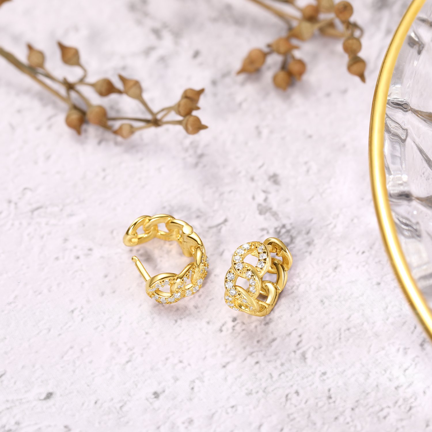 Cuff Earrings Gold - Image 3