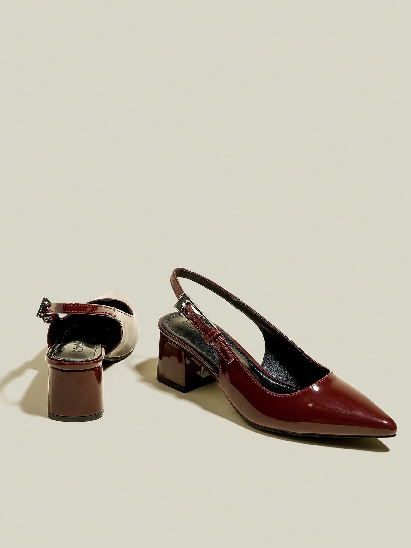 Fashionable small high heels - Image 5