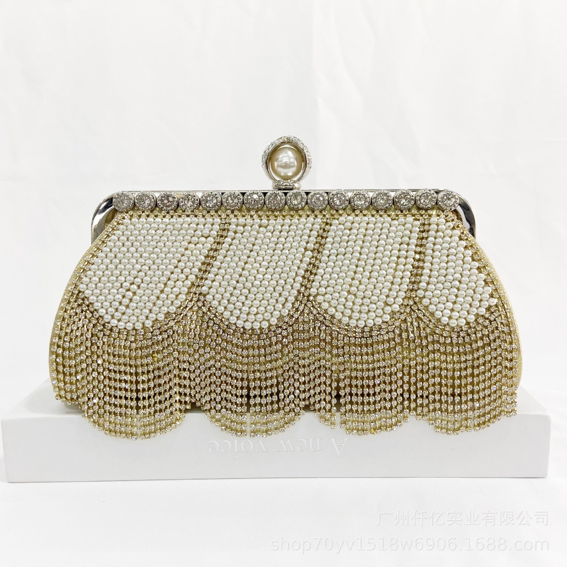 Black Beaded Fringes Party Handbag - Image 7