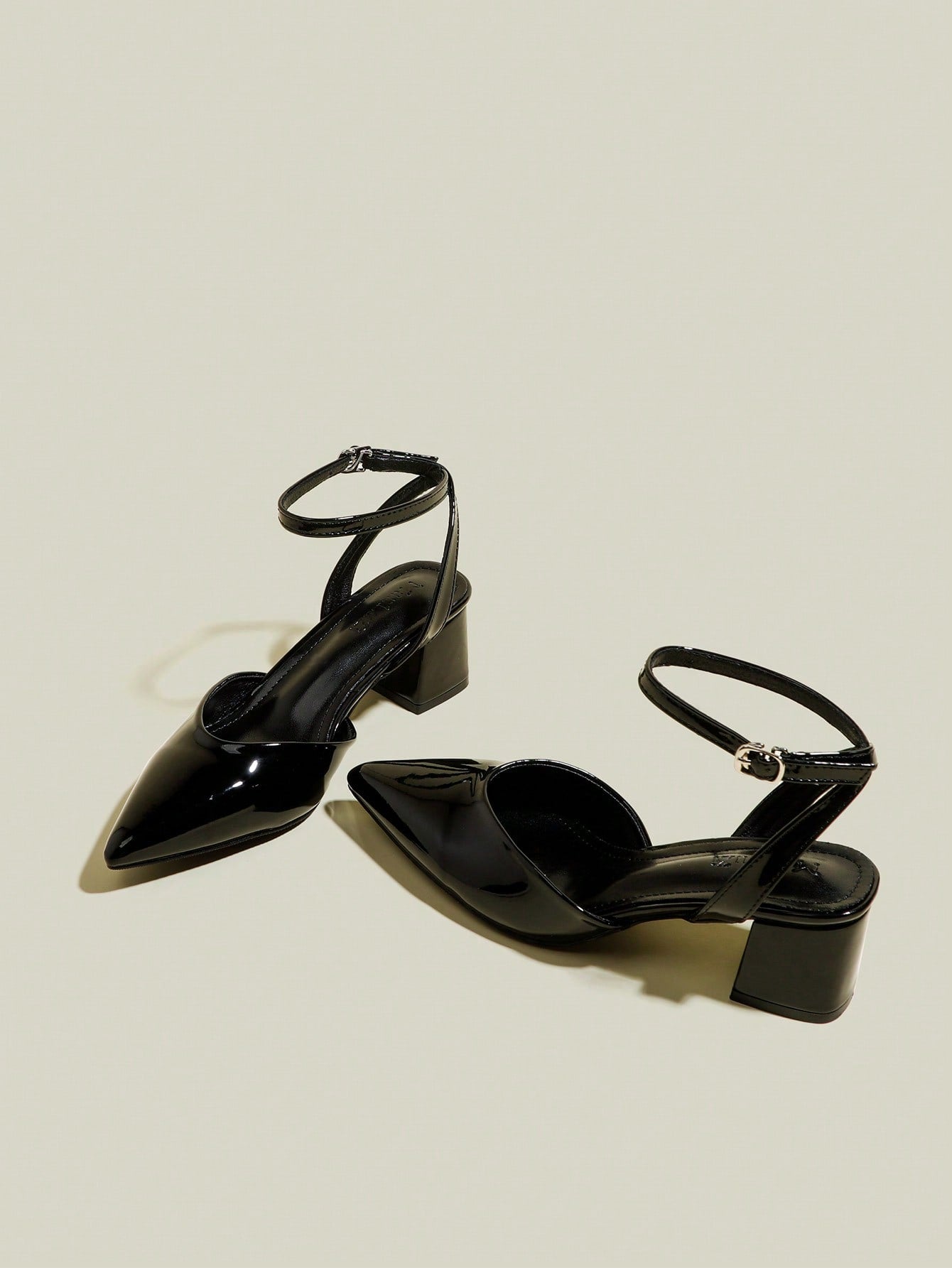 Fashion classic high heels - Image 4