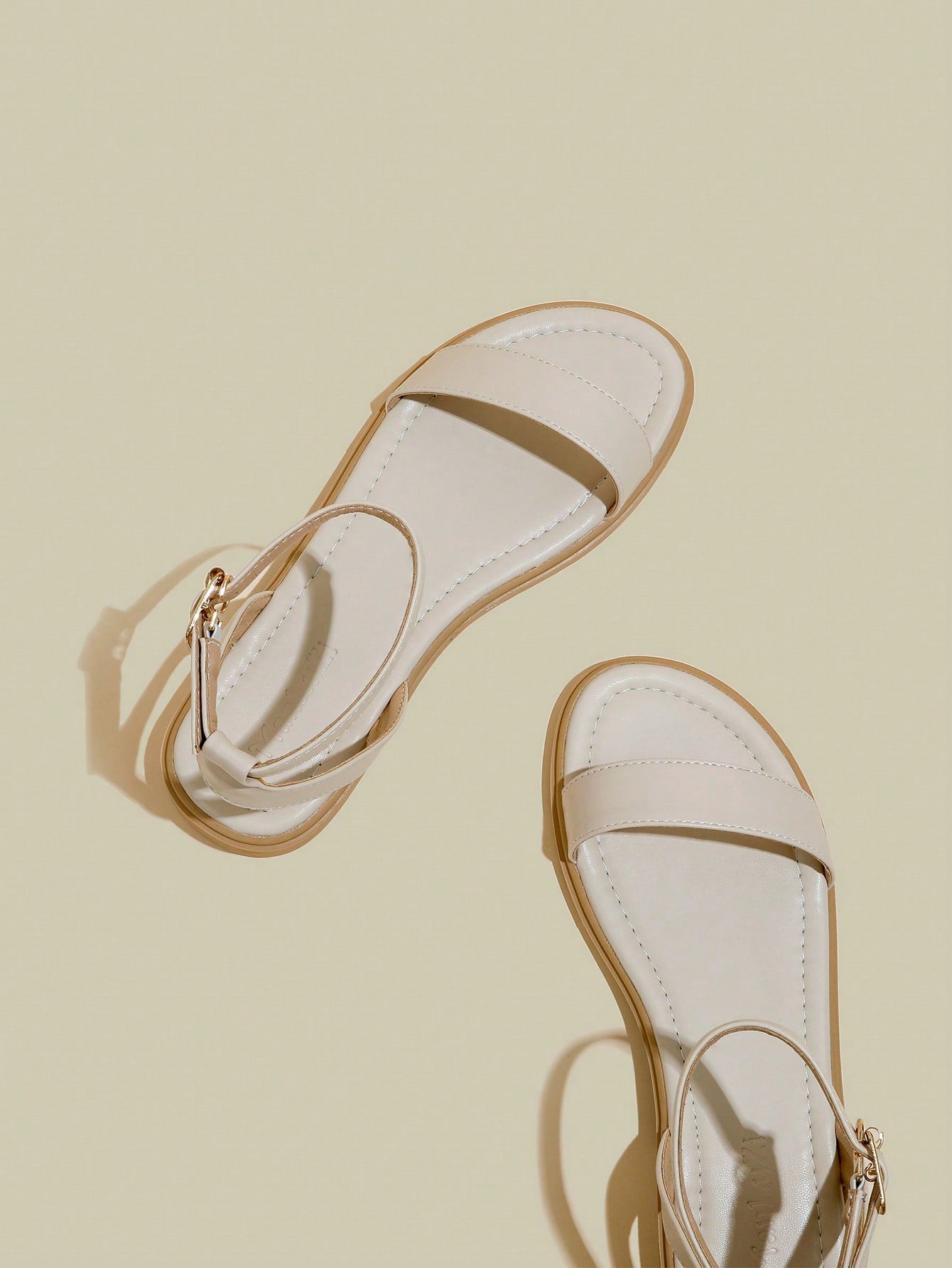 Fashionable small high heels - Image 26