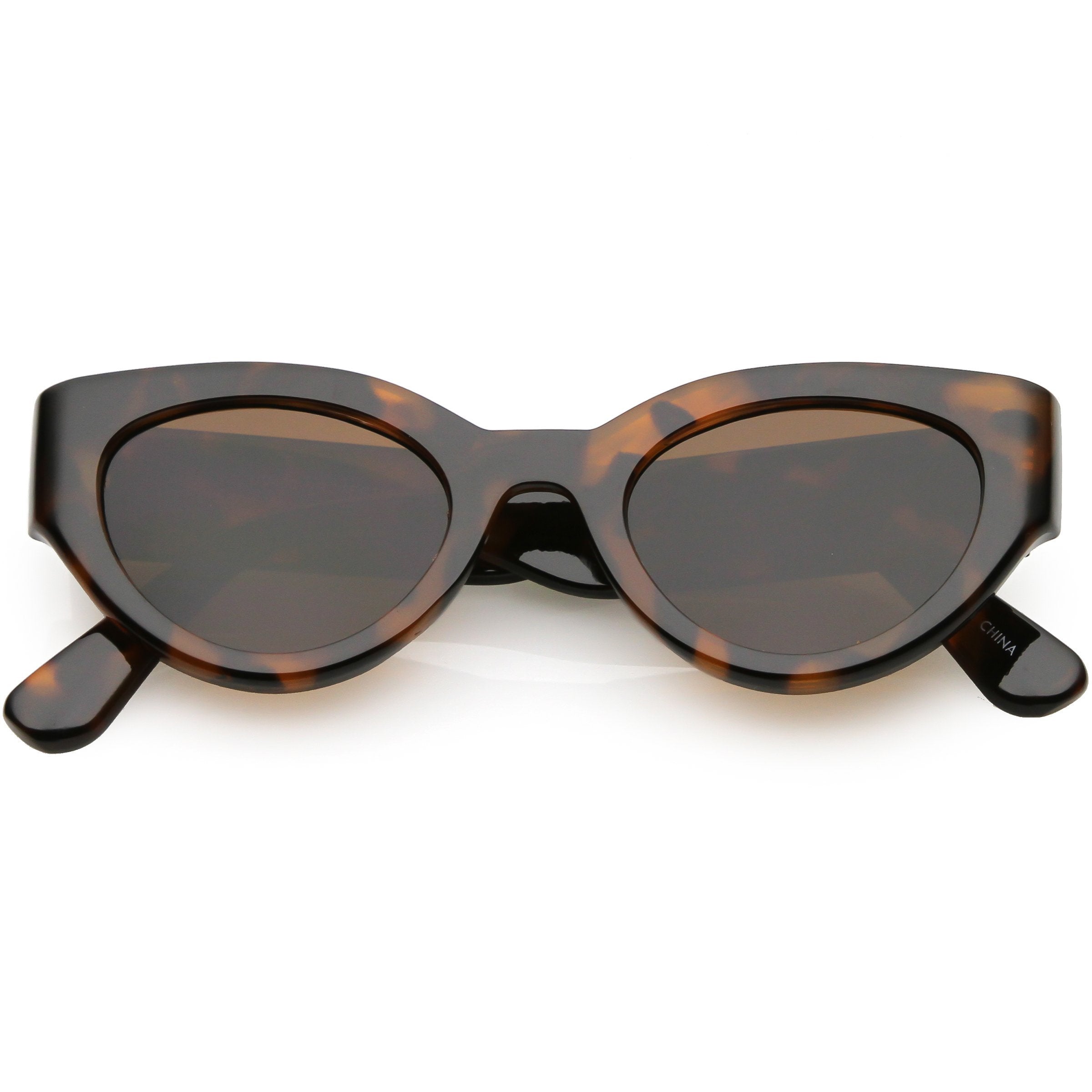 Bold Wide Frame Oval Sunglasses - Image 6