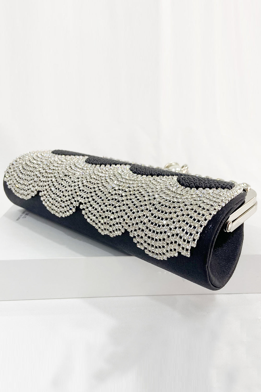 Black Beaded Fringes Party Handbag - Image 2